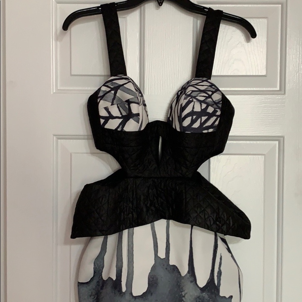 Cocktail/Party Dress - Picture 5 of 6